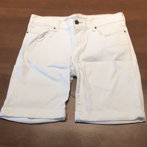 Eddie Bauer 9” shorts